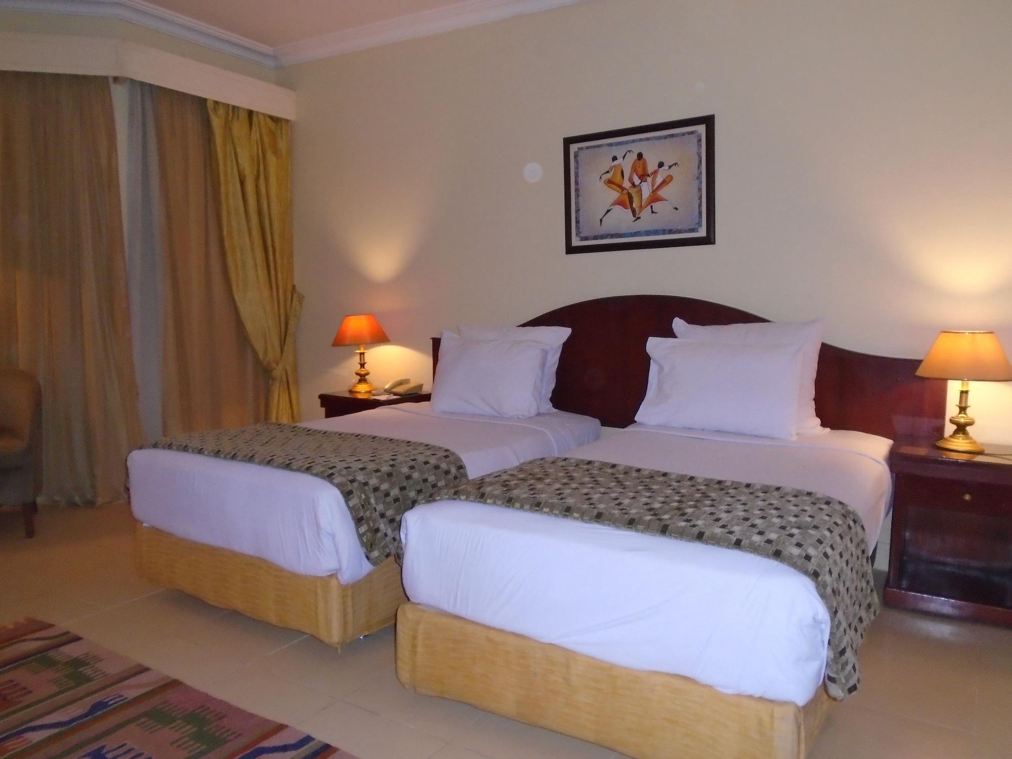 Grand Pyramids 4*