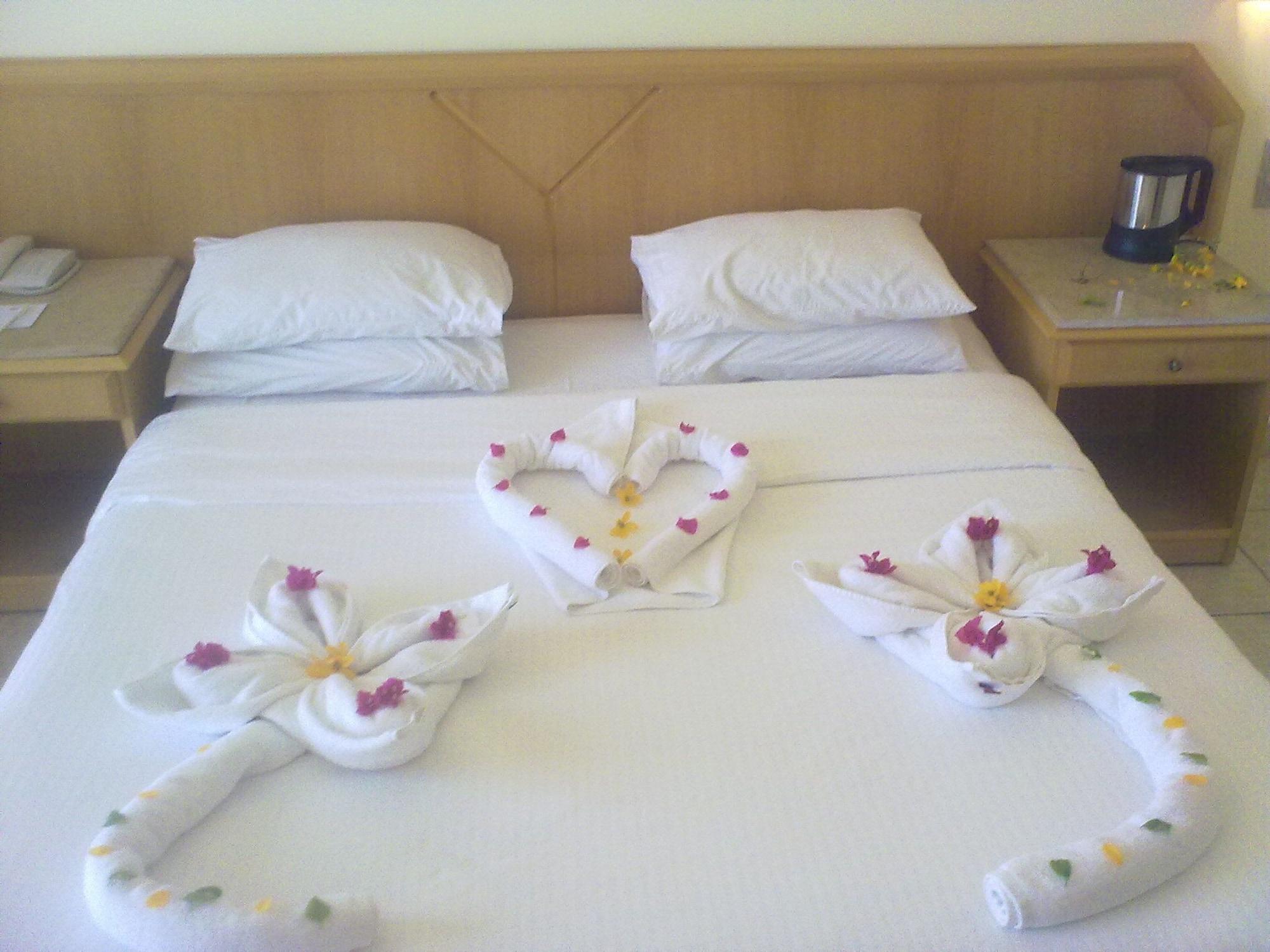 Cliff Hotel 2*