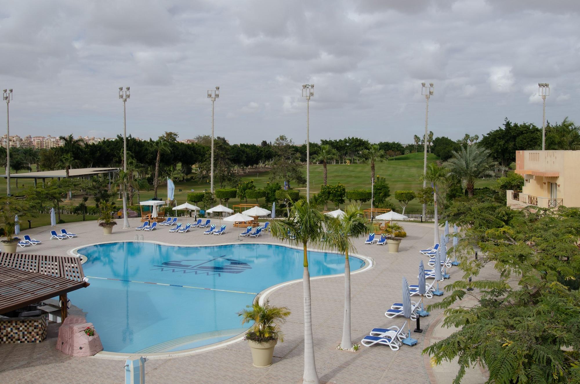 Swiss Pyramids Golf Hotel 6th of October City