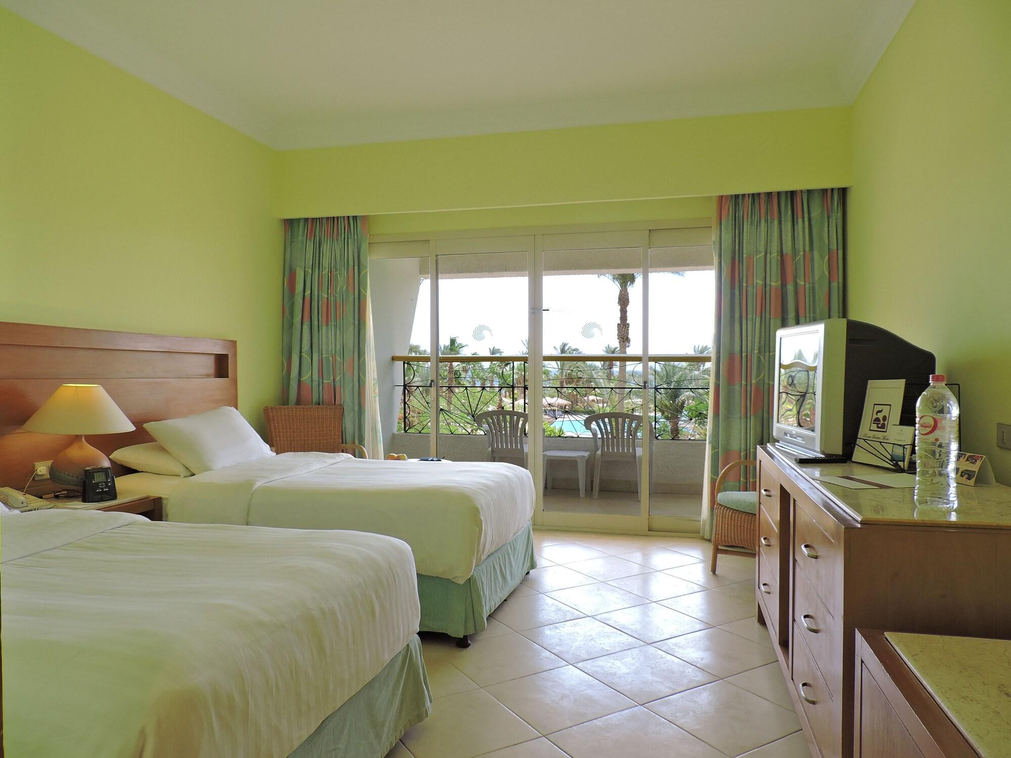 Resort Time Coral