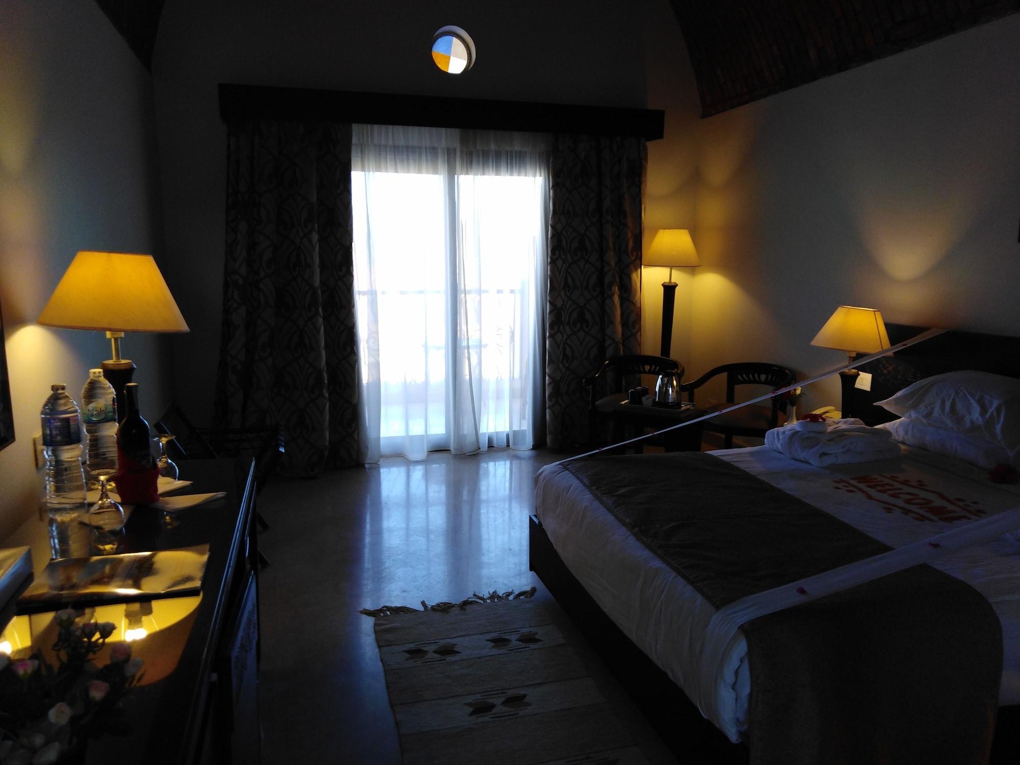 Hotel Rohanou &