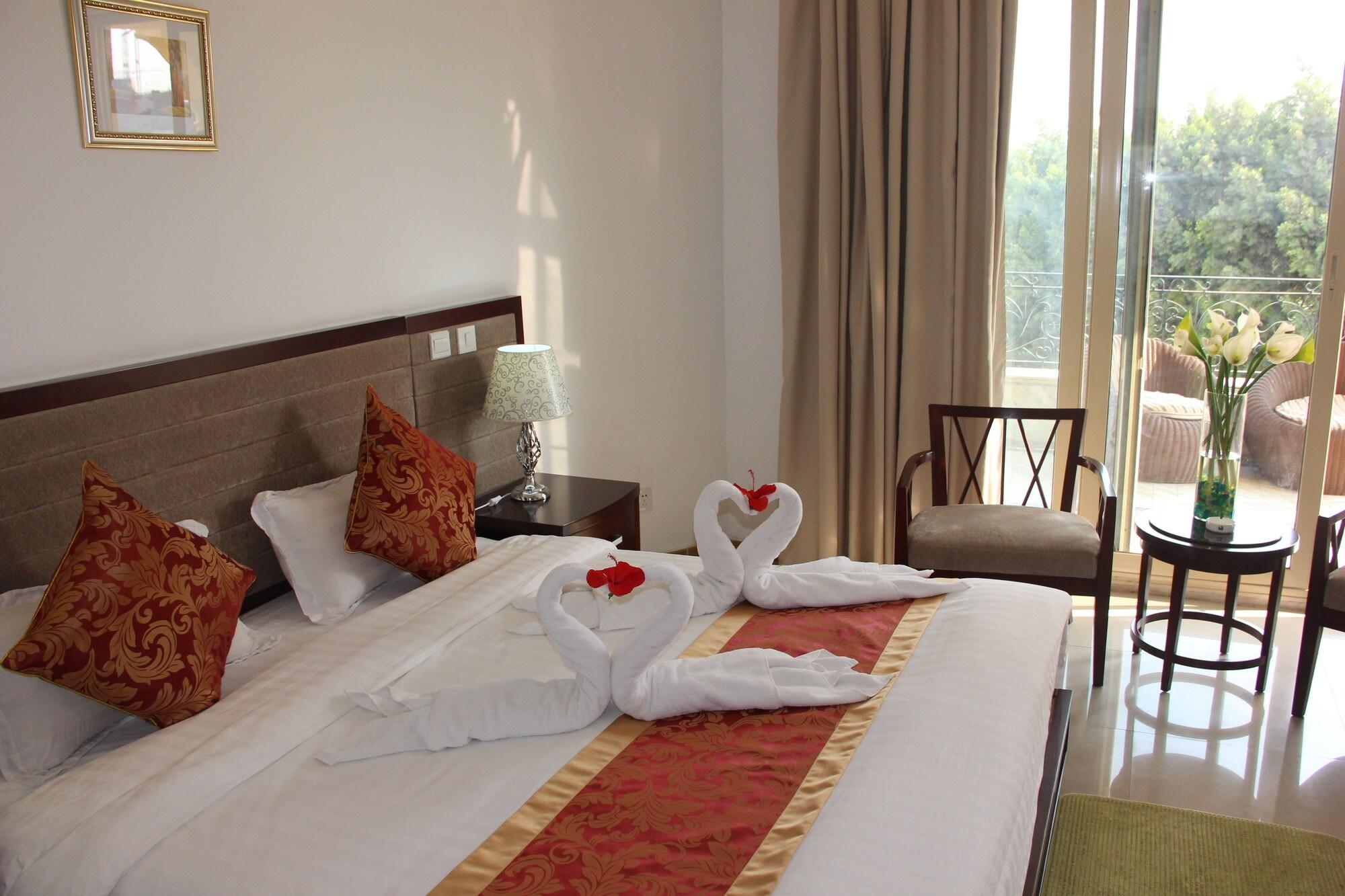Soluxe Cairo 4*