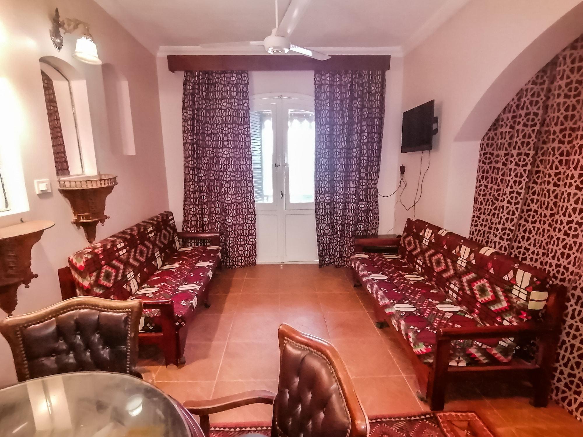 Ali Baba Hostel *