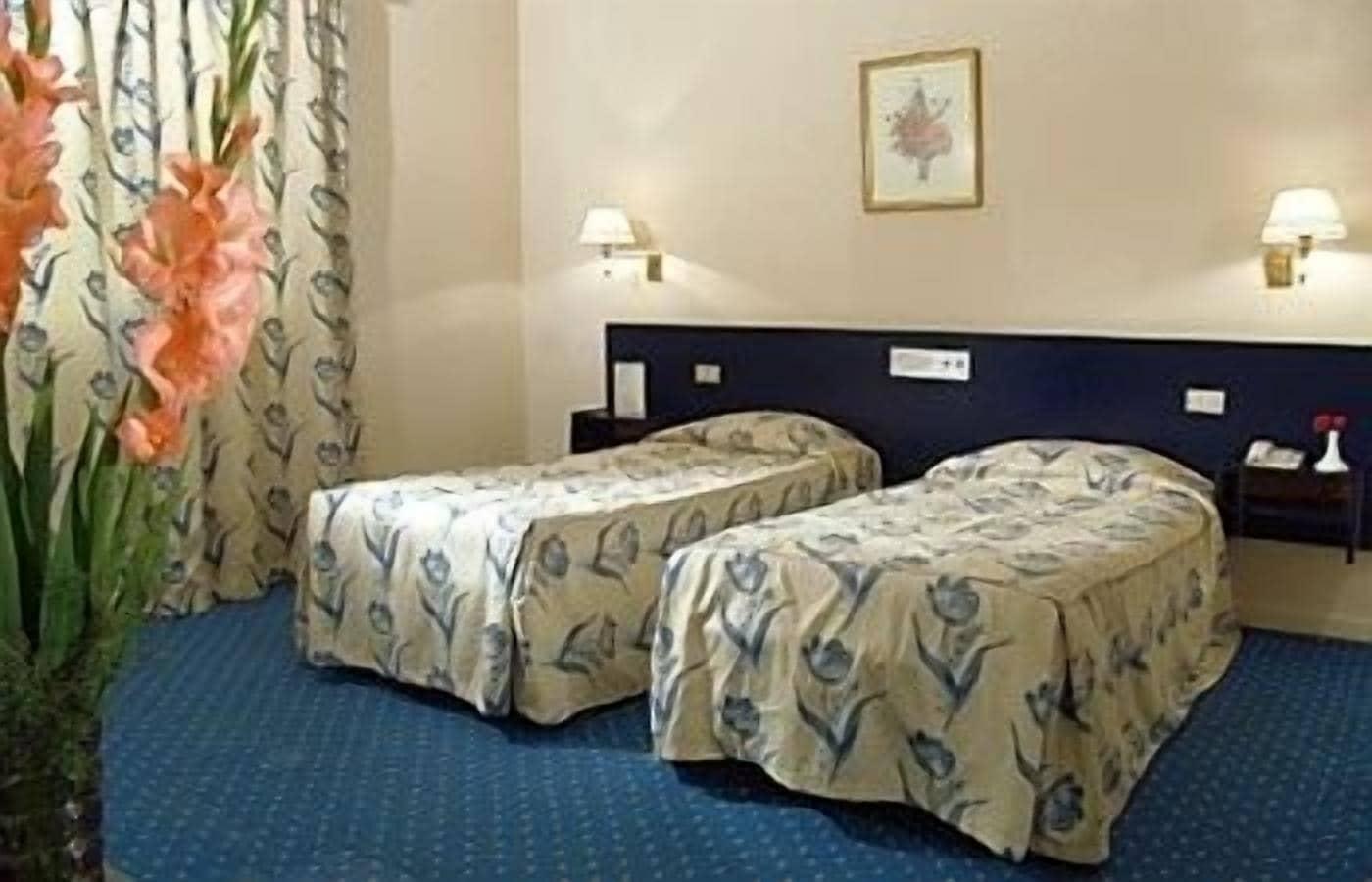 Concorde Dokki 3*