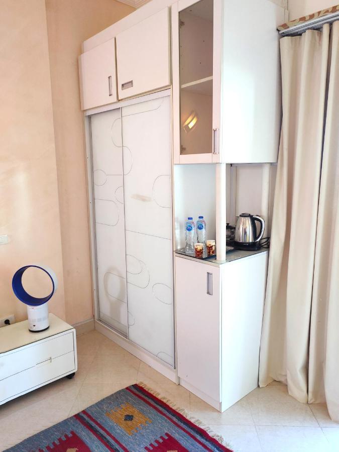 Villa Luxury Seafront Pool - 3 Stories & Roof Floor - Master Bedrooms *