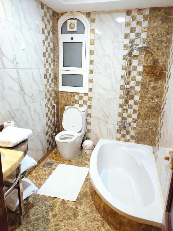 Luxury Seafront Pool - 3 Stories & Roof Floor - Master Bedrooms *