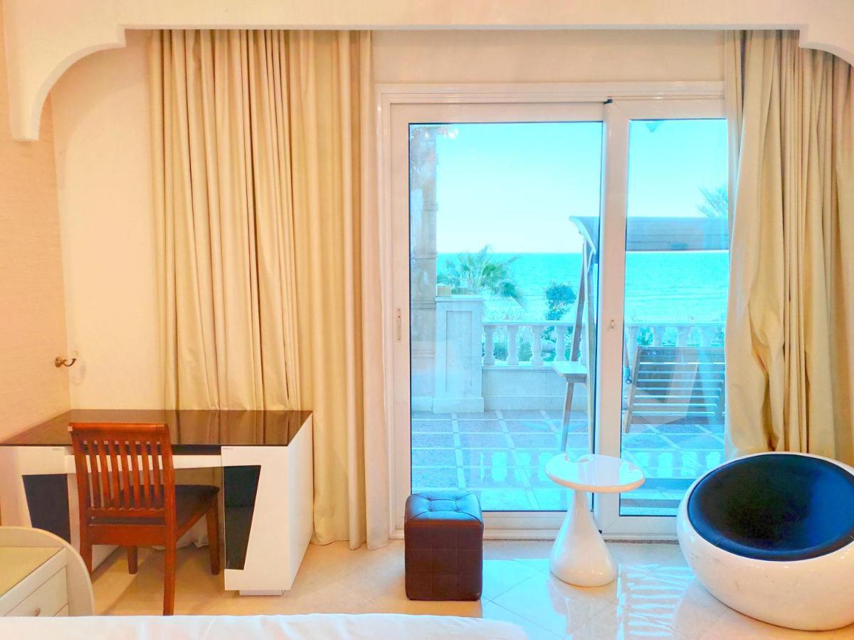 Luxury Seafront Pool - 3 Stories & Roof Floor - Master Bedrooms * Hurgada