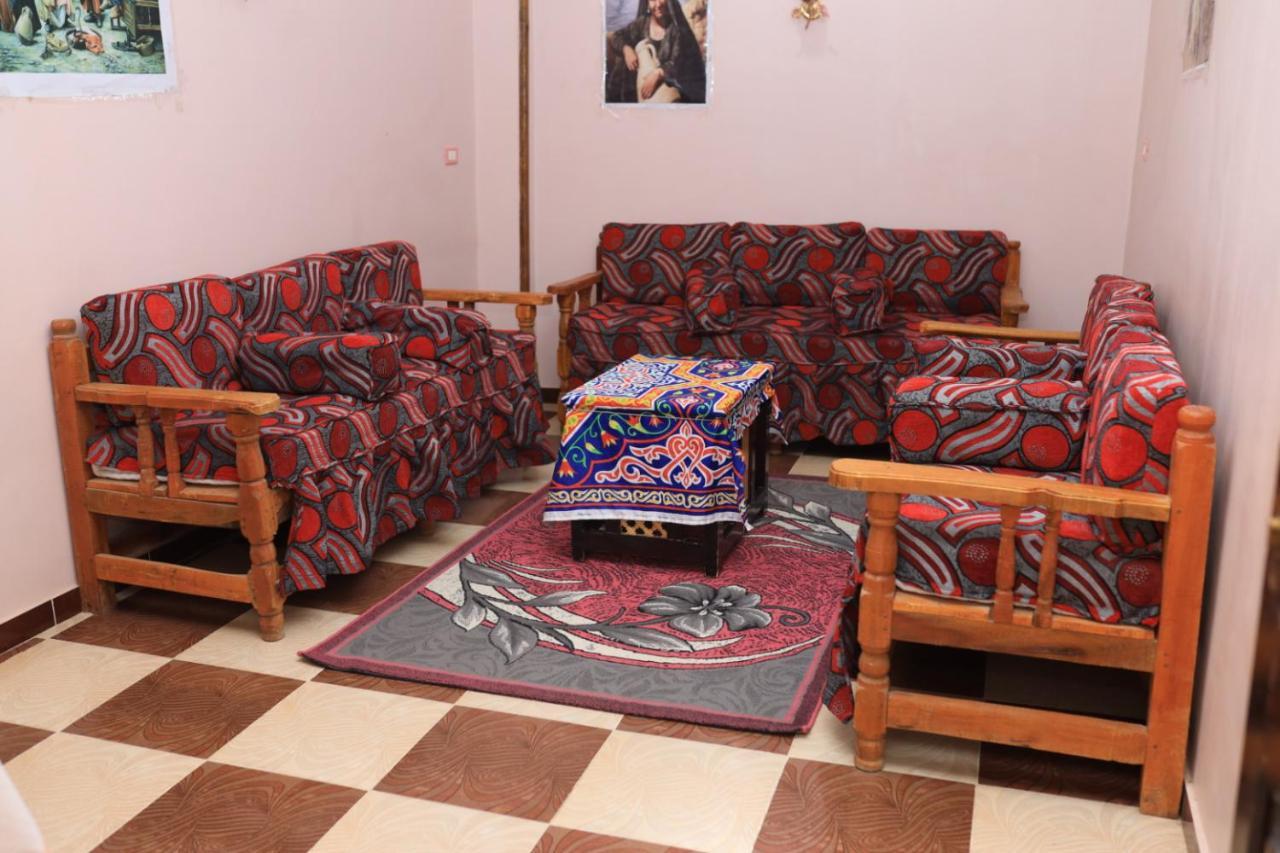 Daire Ahmed Mulatam House *