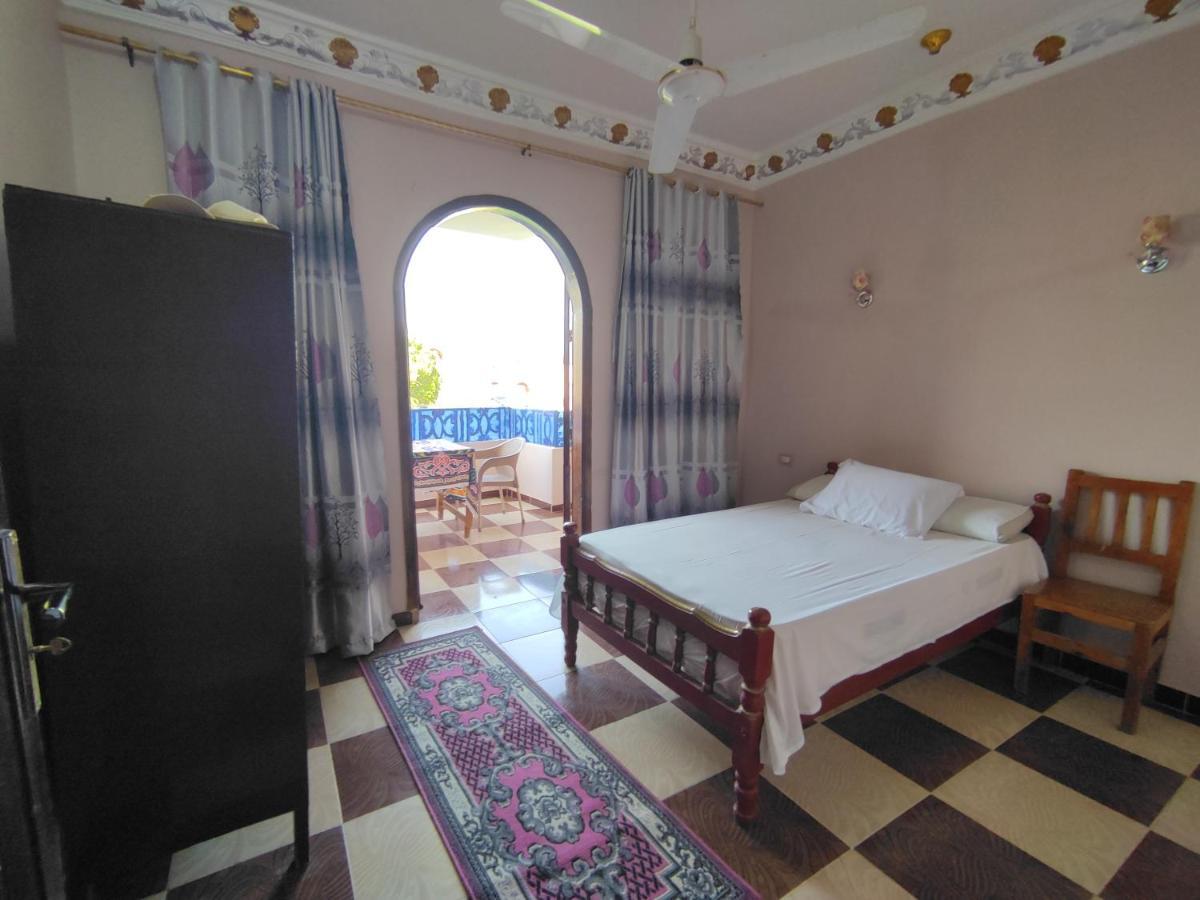 Ahmed Mulatam House Daire