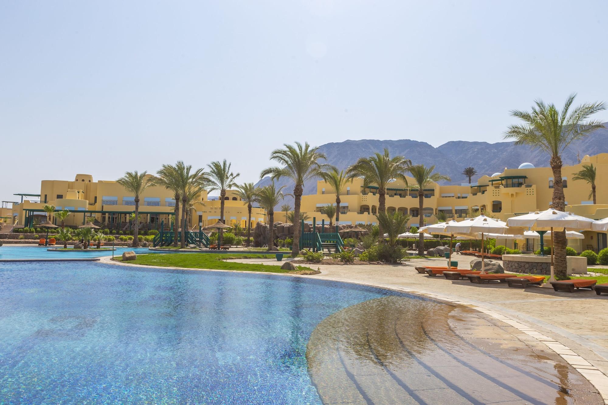 Hotel The Bayview Heights 5*