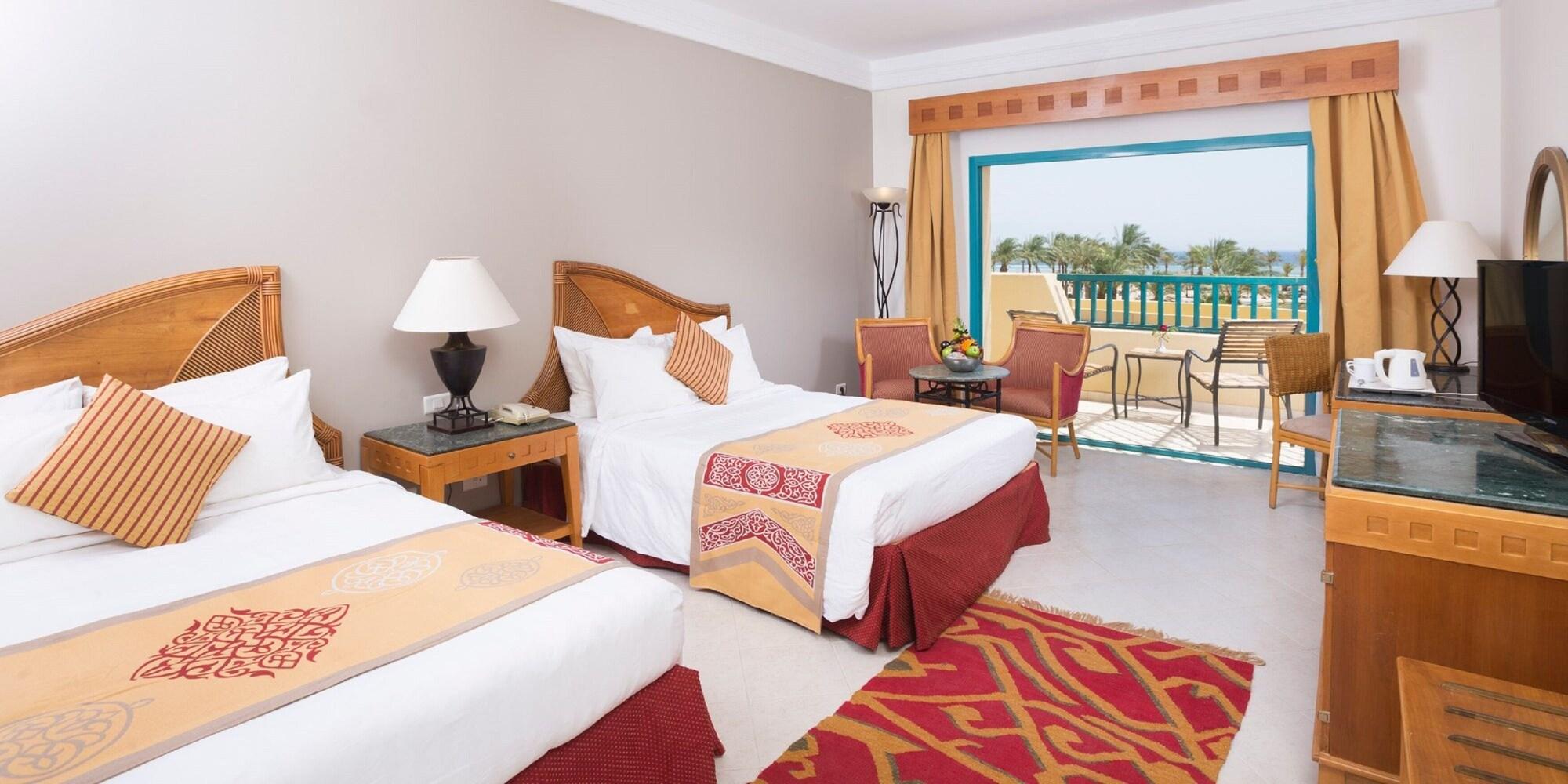Hotel The Bayview Heights 5*