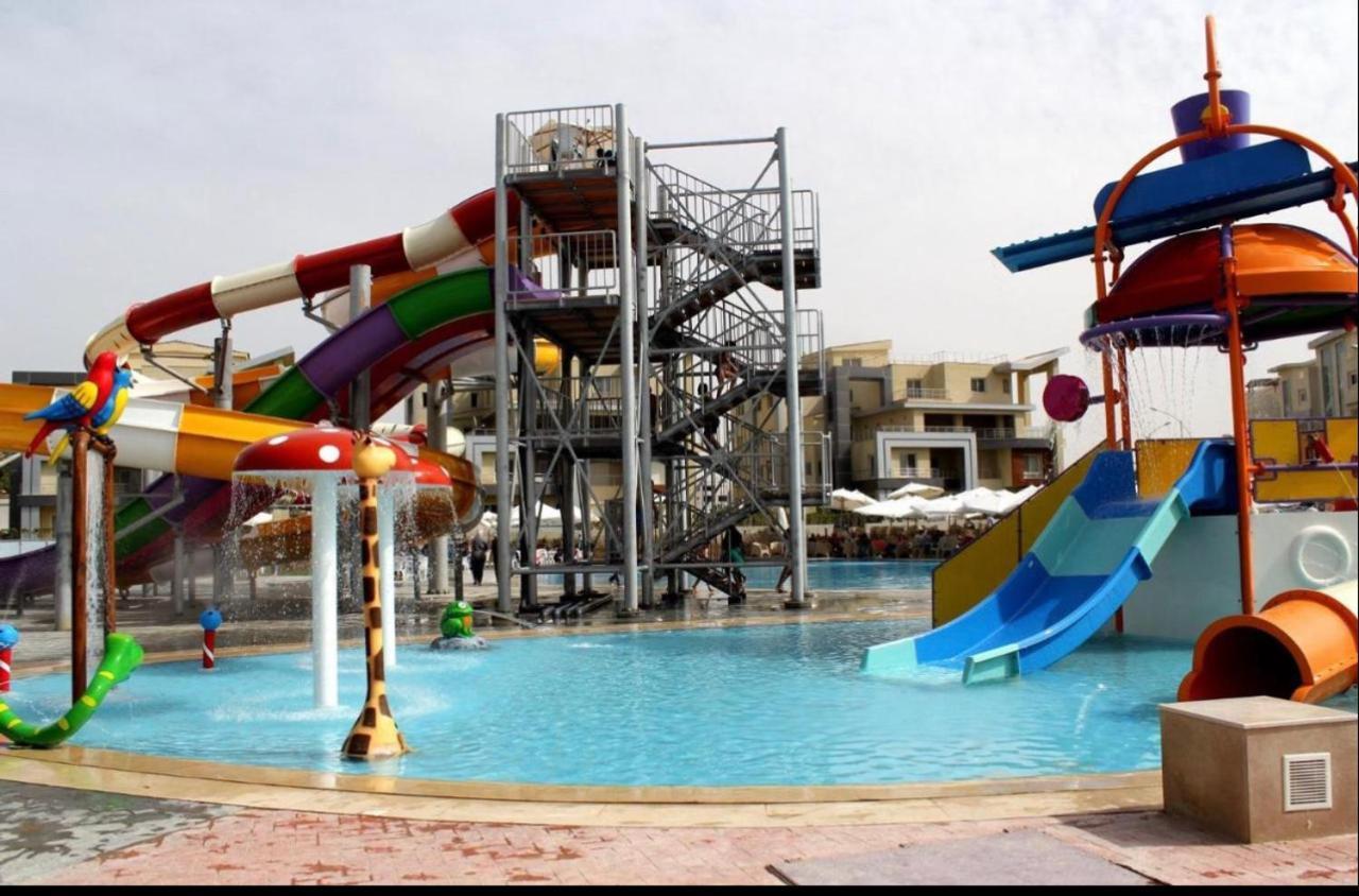 Apartment North Coast Sedra Resort: Beachfront With Three Bedrooms
