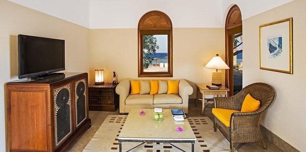 The Oberoi Resort, Resort