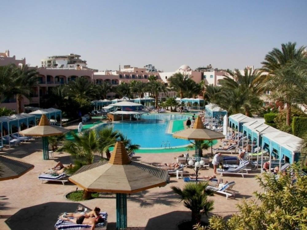 Resort Le Pacha 4*