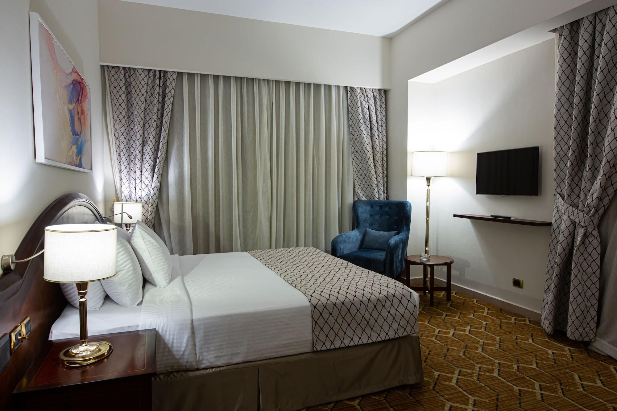Hotel Triumph Plaza 4*