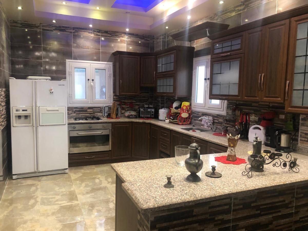 Lovely 5- Bedroom With Overflow Pool With Garden At Oasis * Alexandria
