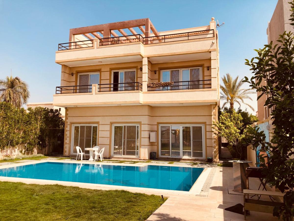 Lovely 5- Bedroom With Overflow Pool With Garden At Oasis * Alexandria