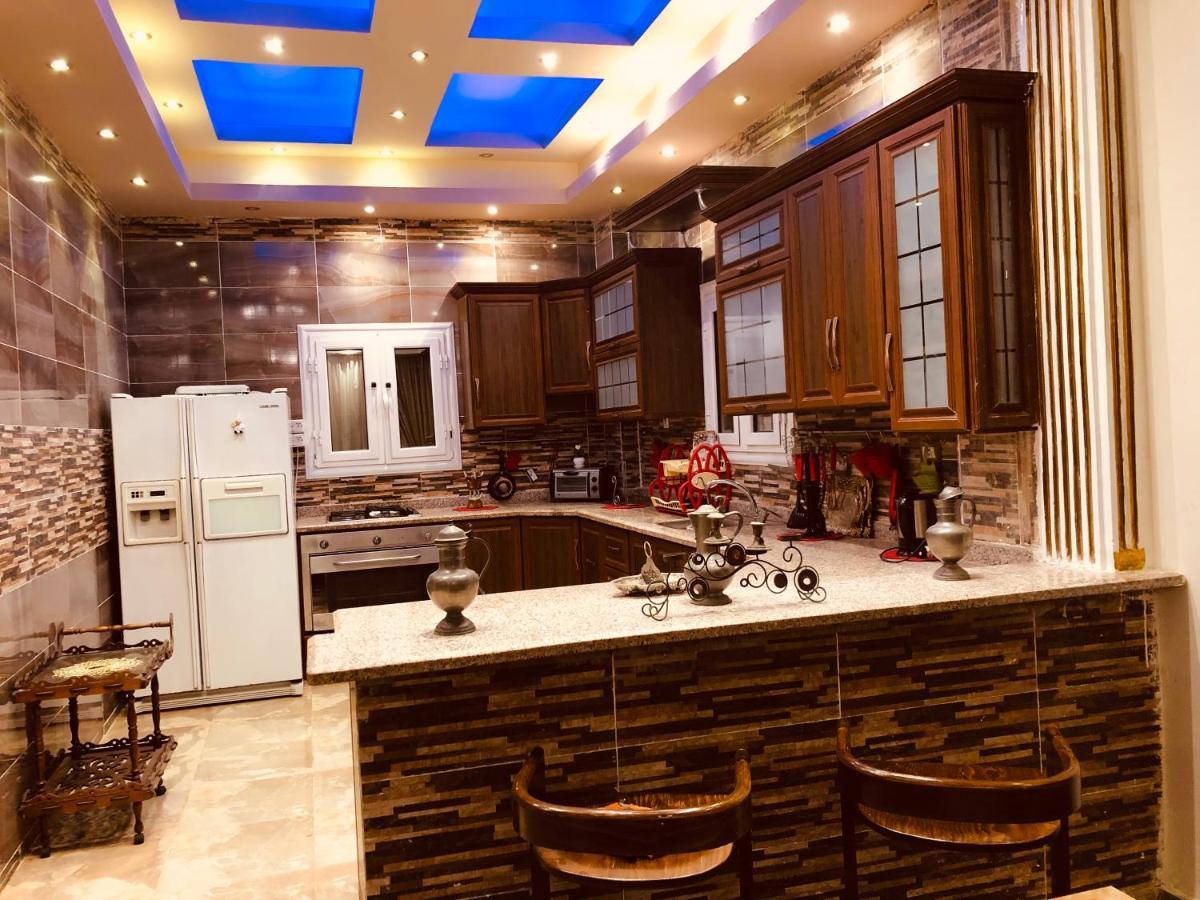 Lovely 5- Bedroom With Overflow Pool With Garden At Oasis Villa Alexandria