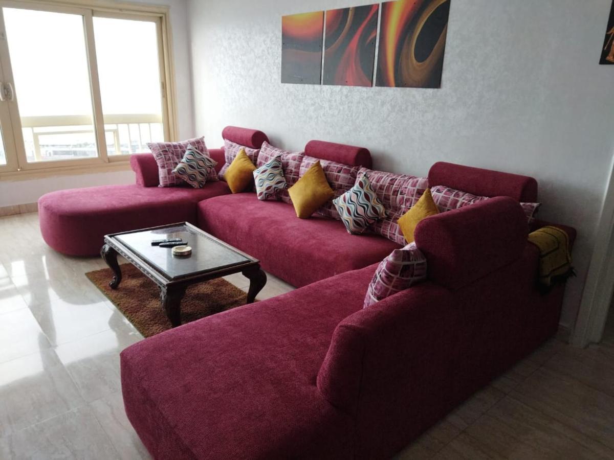 2 Gleem Seaview Aparthotel