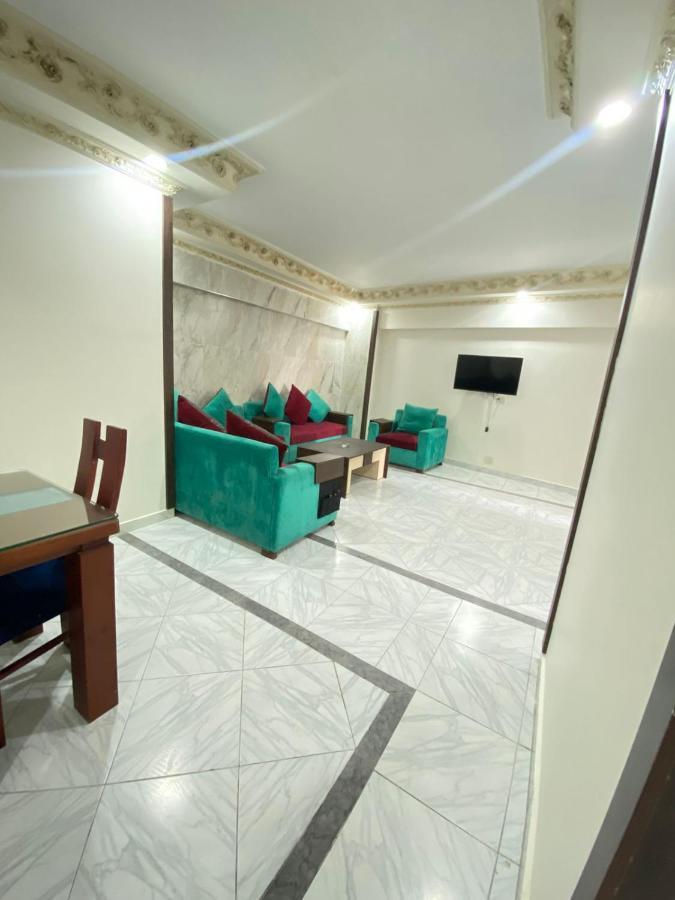 Apartment Zafero And - Families Only