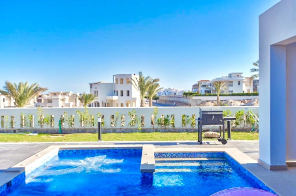 Sahl Hasheesh Sea-view With Private Pool Villa *