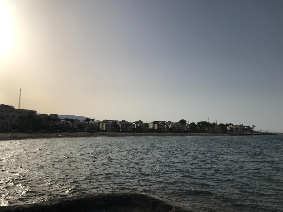 With Roof At Laguna Bay- Ain Sokhna - شالية غرفتين مكيف بالكامل بالرووف قرية لاجونا باي - العين السخنة Ain Sukhna