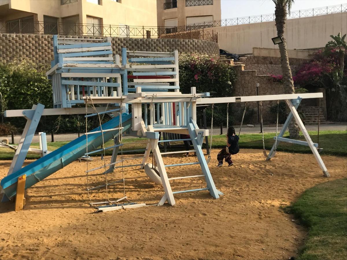 Daire With Roof At Laguna Bay- Ain Sokhna - شالية غرفتين مكيف بالكامل بالرووف قرية لاجونا باي - العين السخنة *