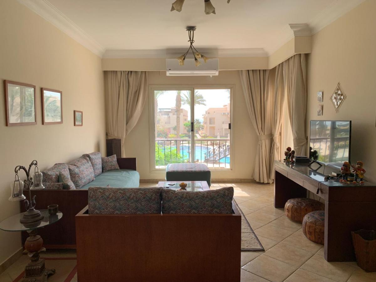 With Roof At Laguna Bay- Ain Sokhna - شالية غرفتين مكيف بالكامل بالرووف قرية لاجونا باي - العين السخنة Daire *