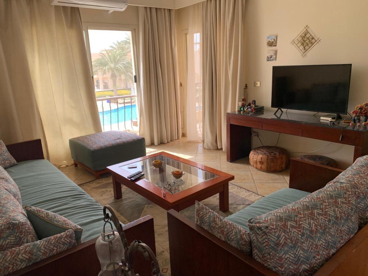 With Roof At Laguna Bay- Ain Sokhna - شالية غرفتين مكيف بالكامل بالرووف قرية لاجونا باي - العين السخنة