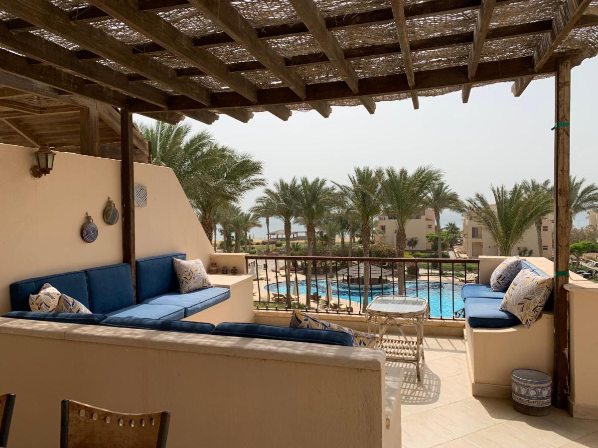 Laguna Bay Chalet: Rooftop Retreat In Ain Sokhna *