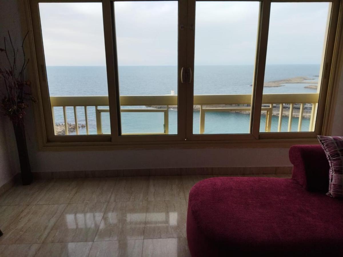 2 Gleem Seaview Aparthotel Alexandria