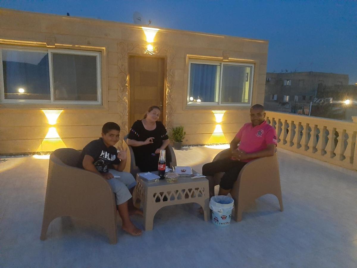 Tamara Pyramids View *