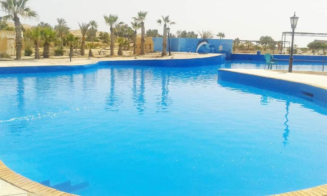 رائع مجدد بالكامل للعائلات فقط باندلسيه مطروح Apartment