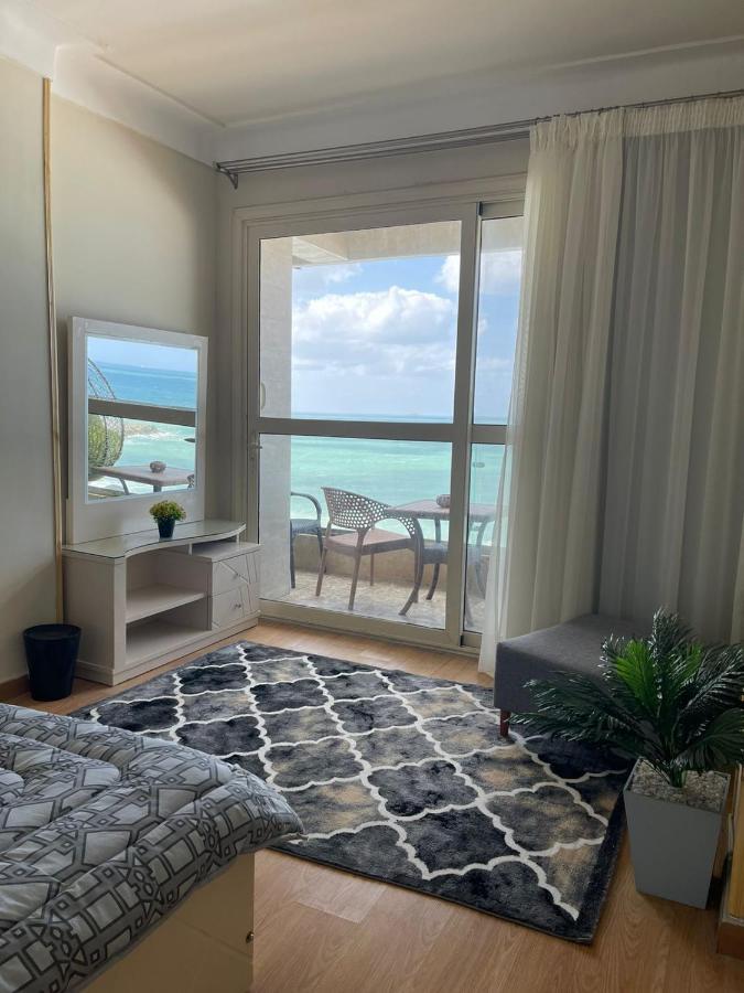 Alexander House Apartment