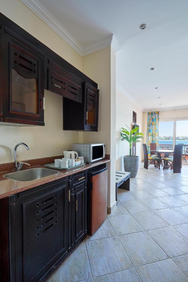 Resort Golden Ocean Marina