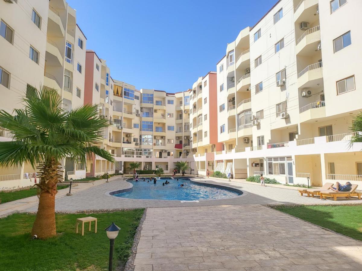 Seapearl Near The Sea Redsealine Hurghada