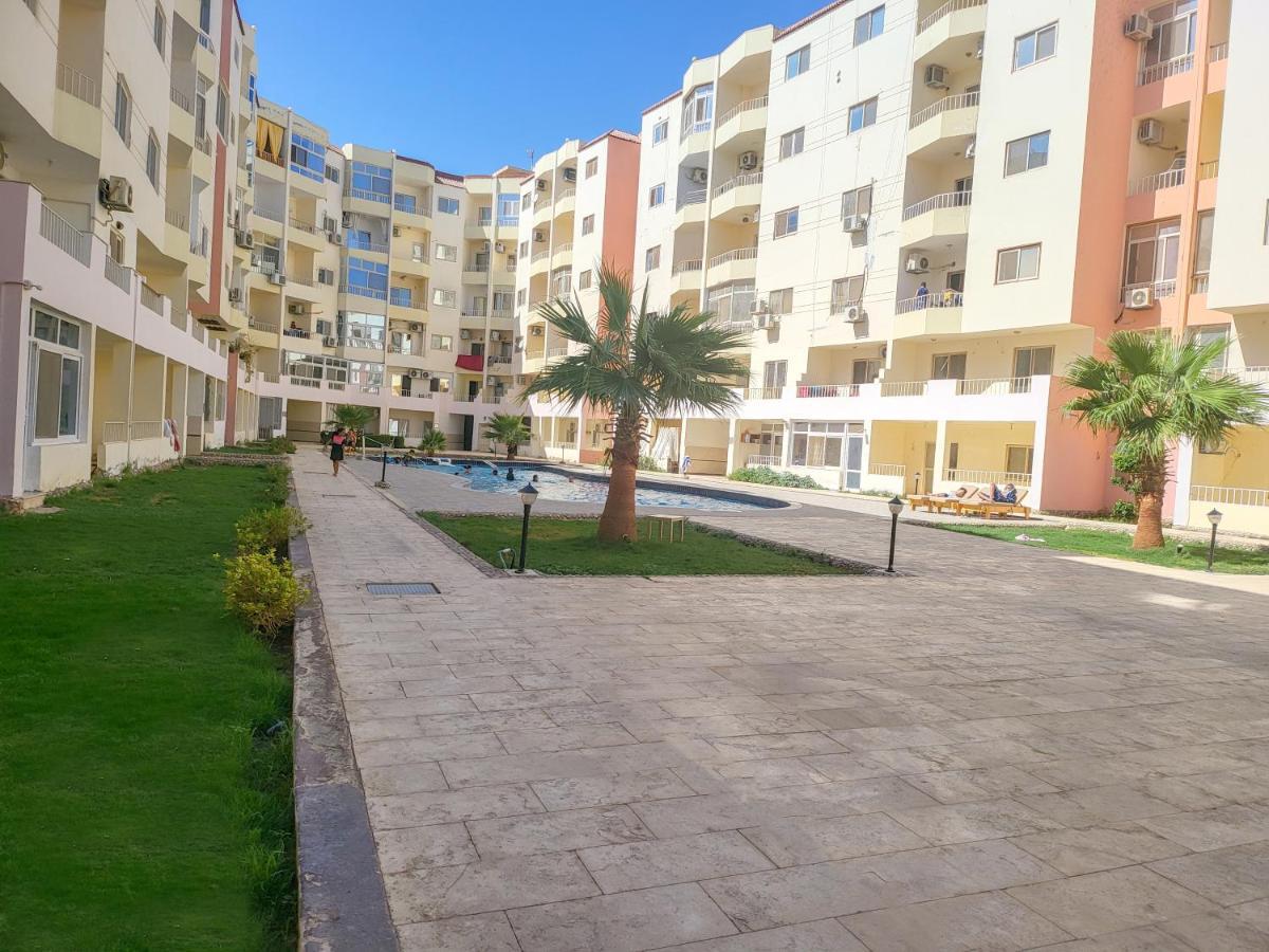 Seapearl Near The Sea Redsealine * Hurghada