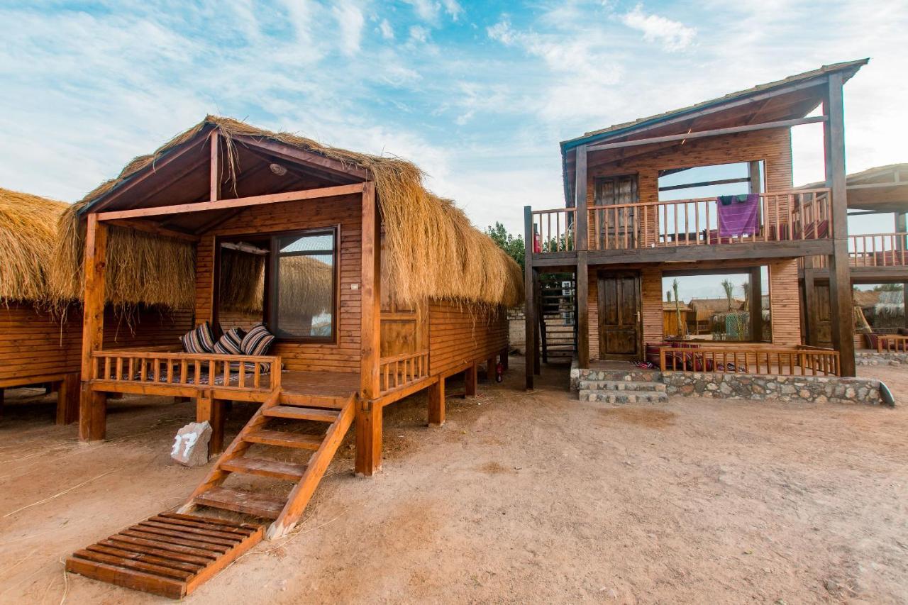 Paradise Sweir Hotel