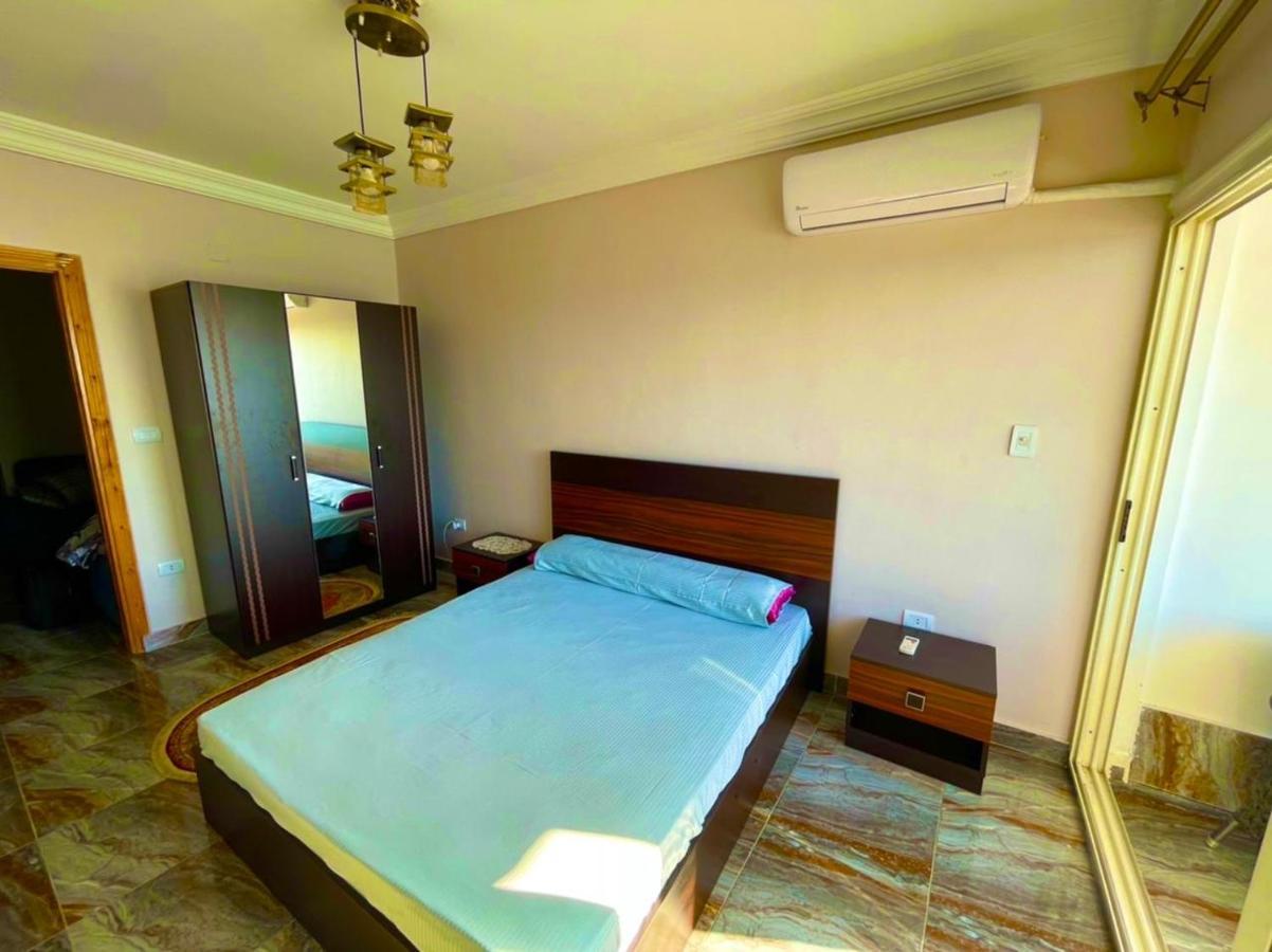 Italian Apartment *