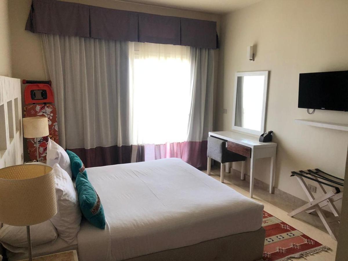Aparthotel Azzurra 2*