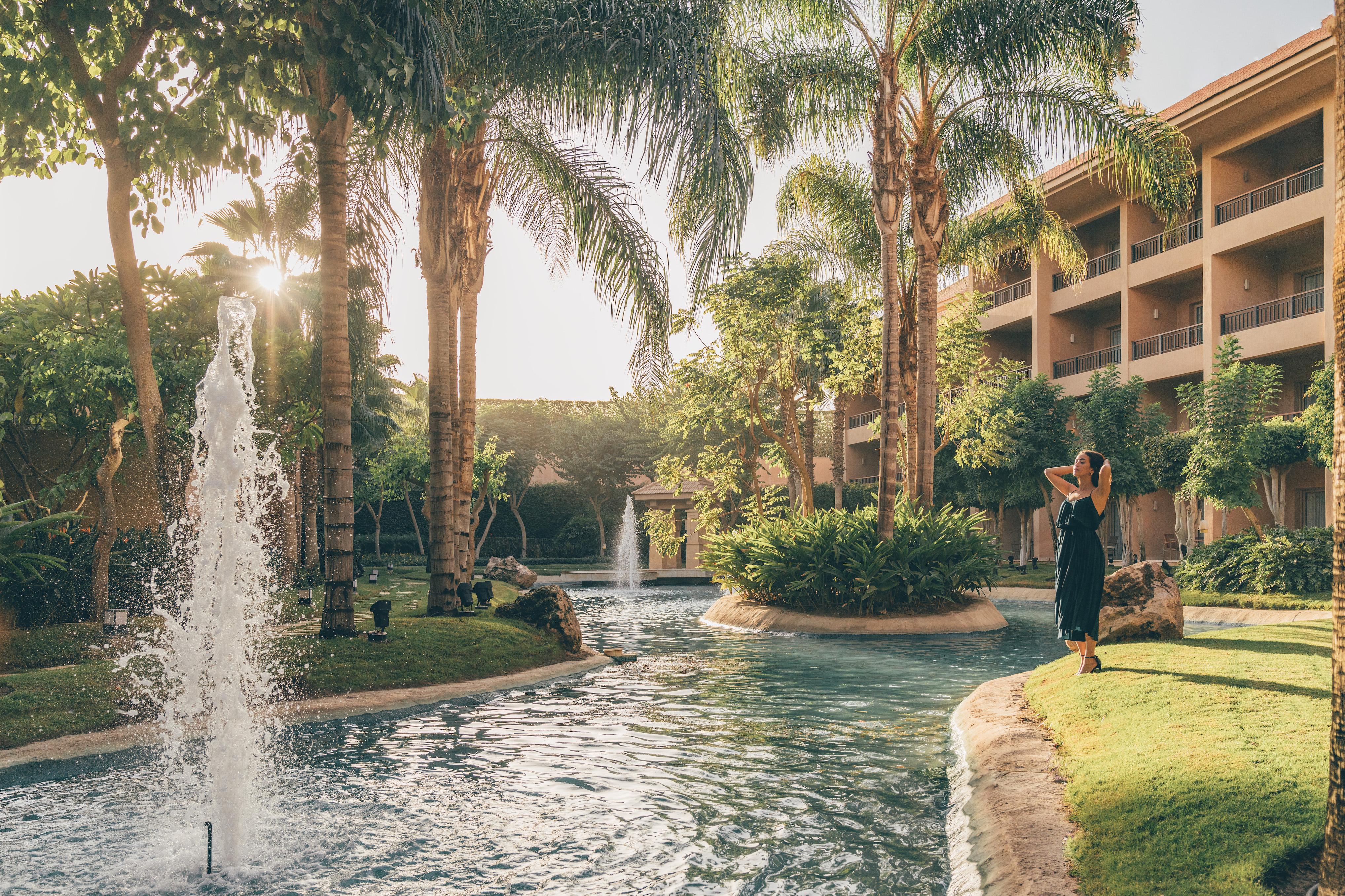Dusit Thani Lakeview Hotel 5*