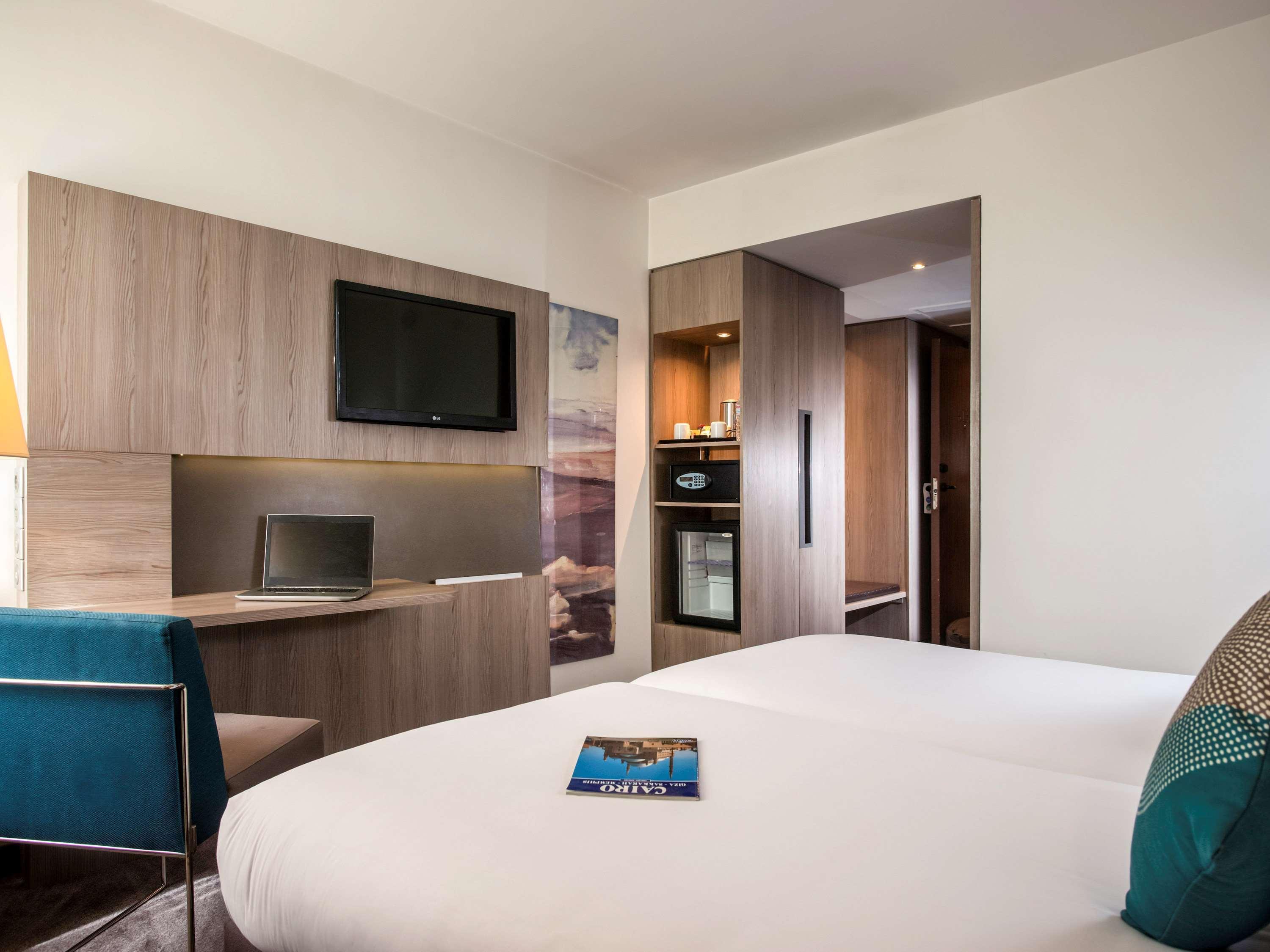 Novotel Airport