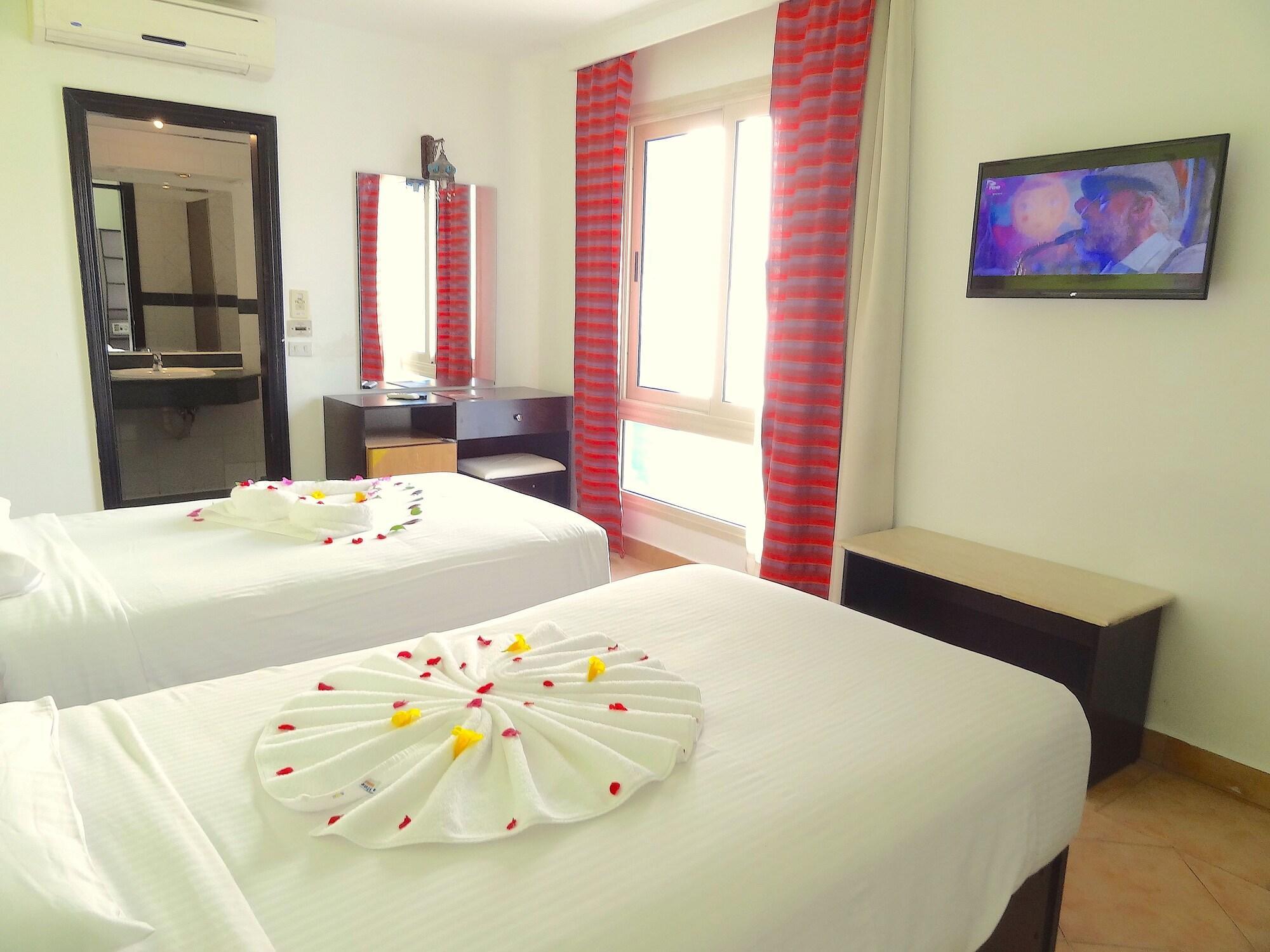 Resort Naama Blue