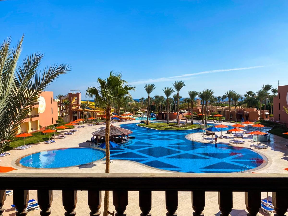 Complex Nubian Island, Families And Couples Only