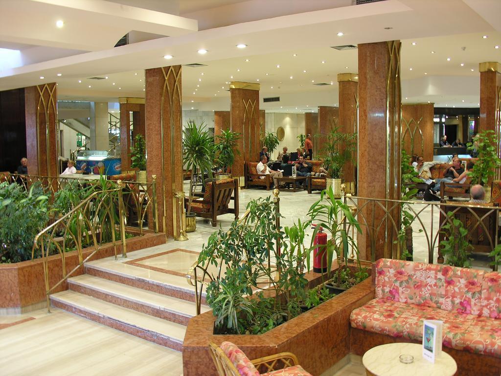 Pyramisa Hotel 4*