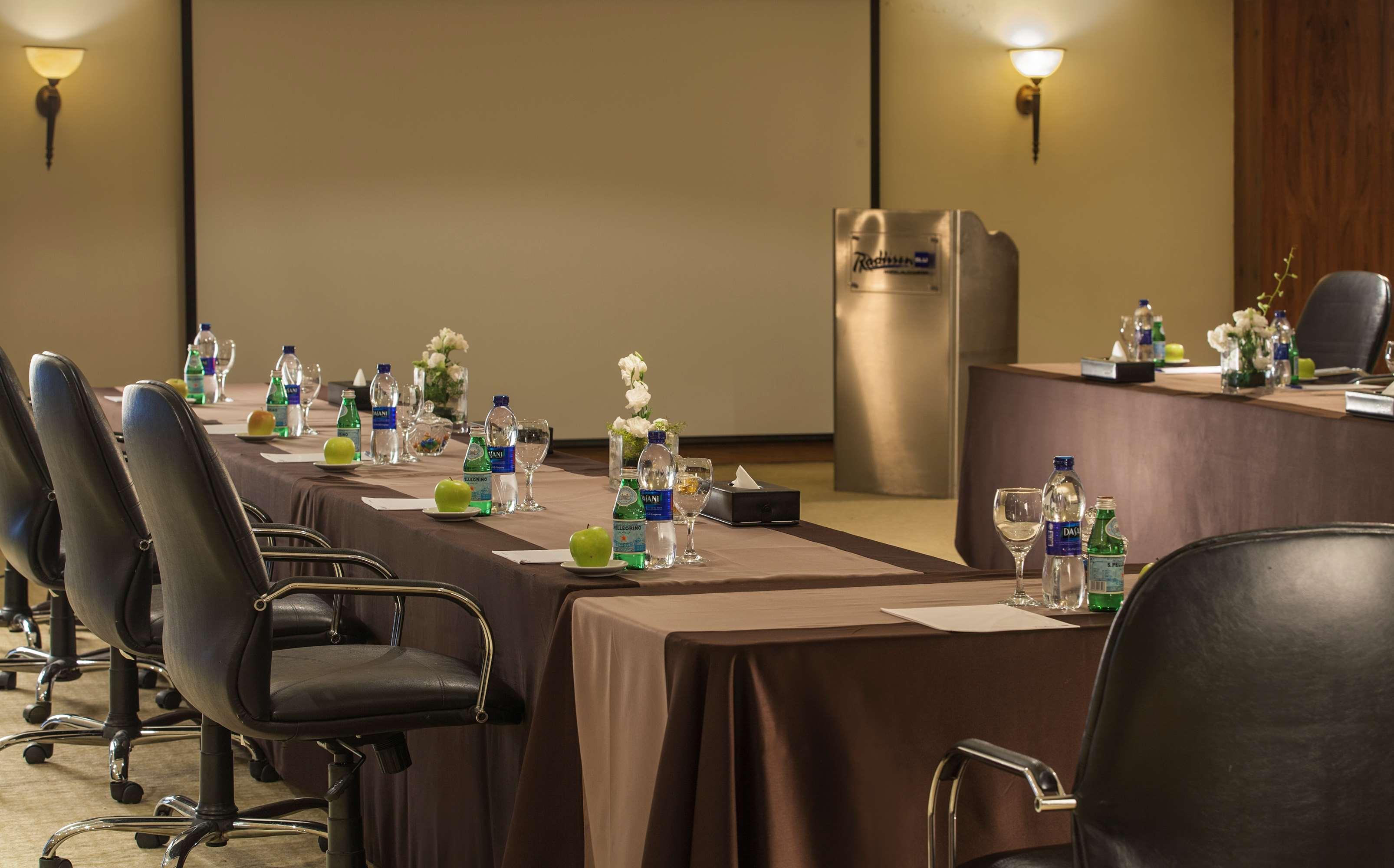 Radisson Blu & Convention Center, Hotel 5*