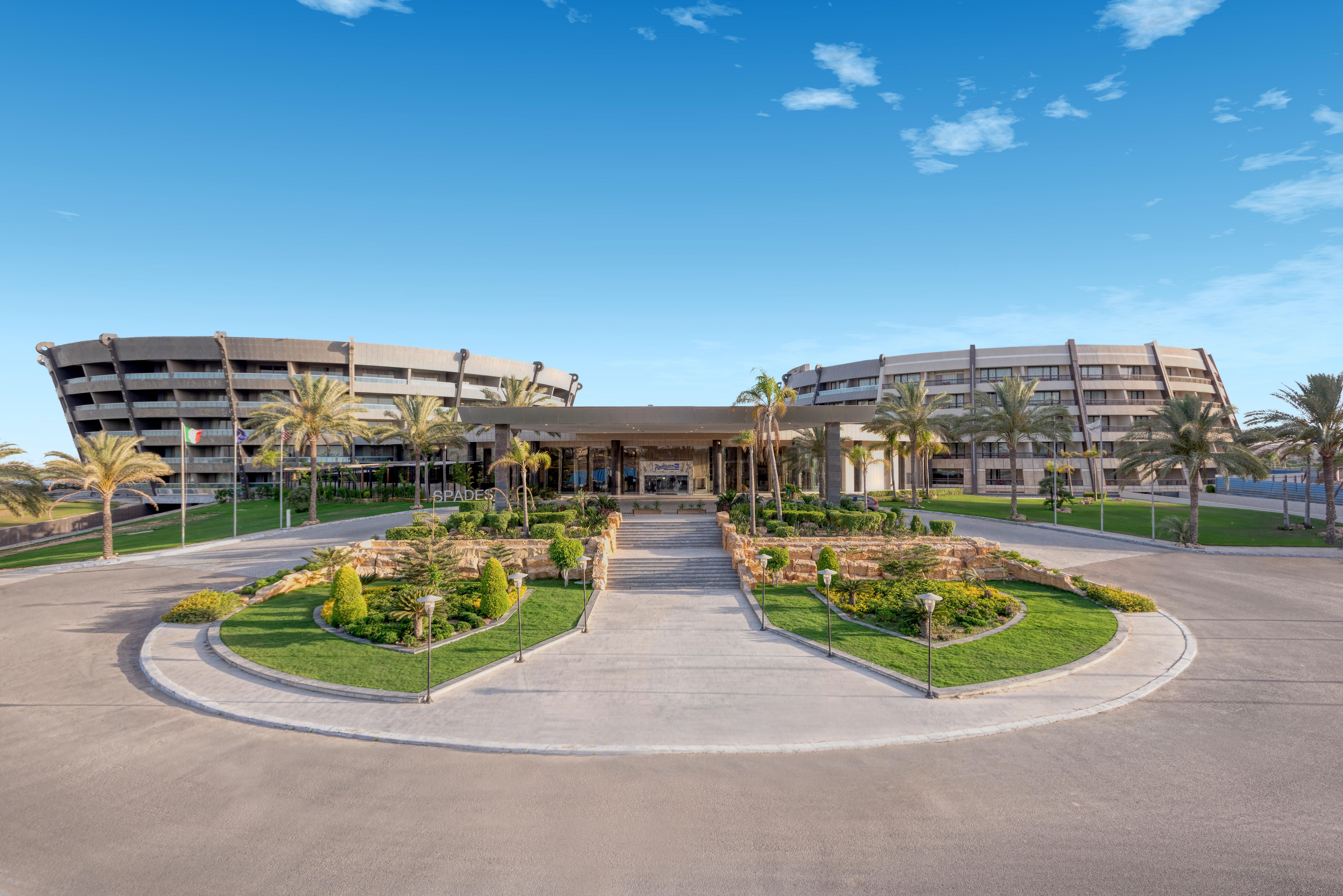 Radisson Blu & Convention Center,
