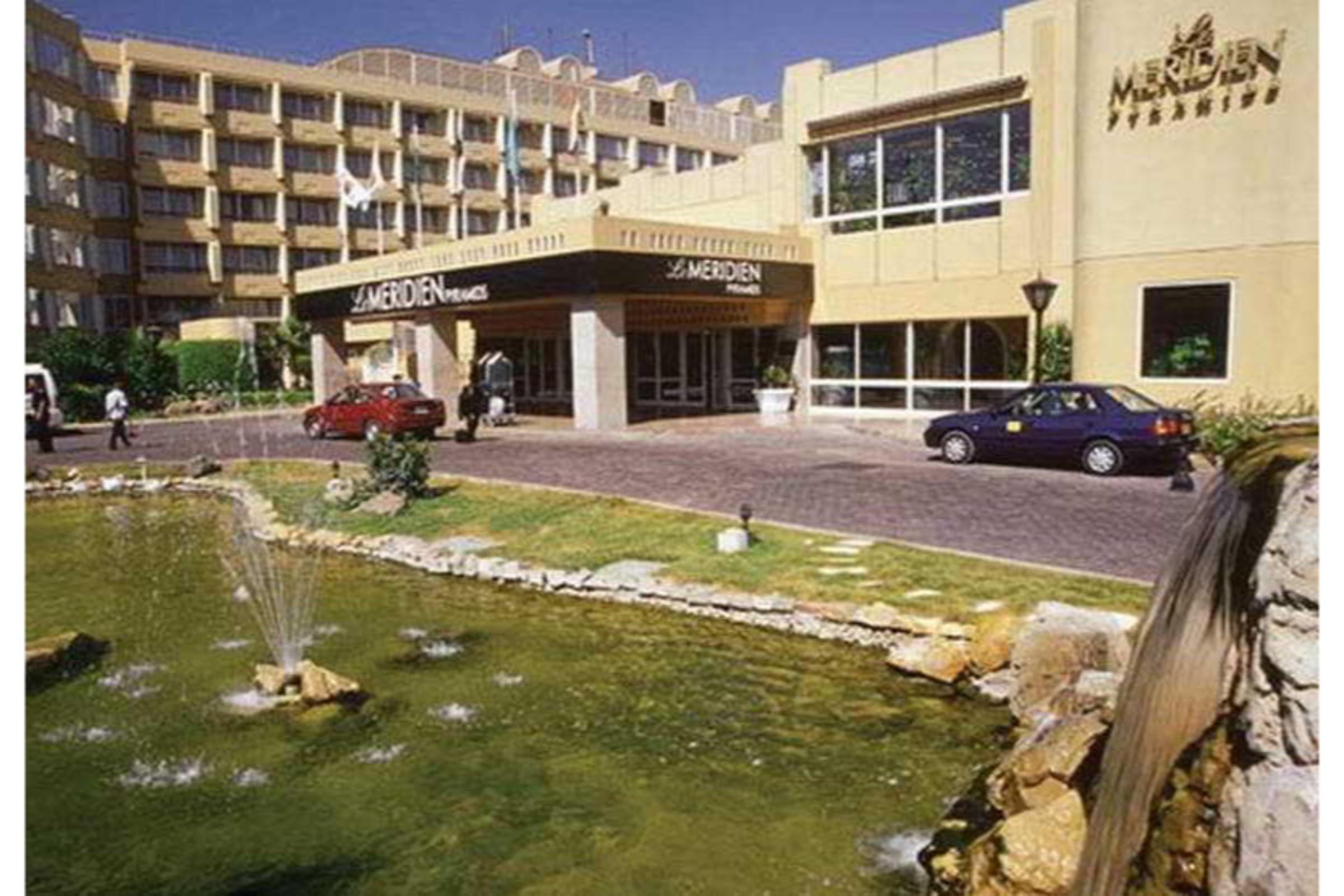 Le Meridien Pyramids & Spa Hotel