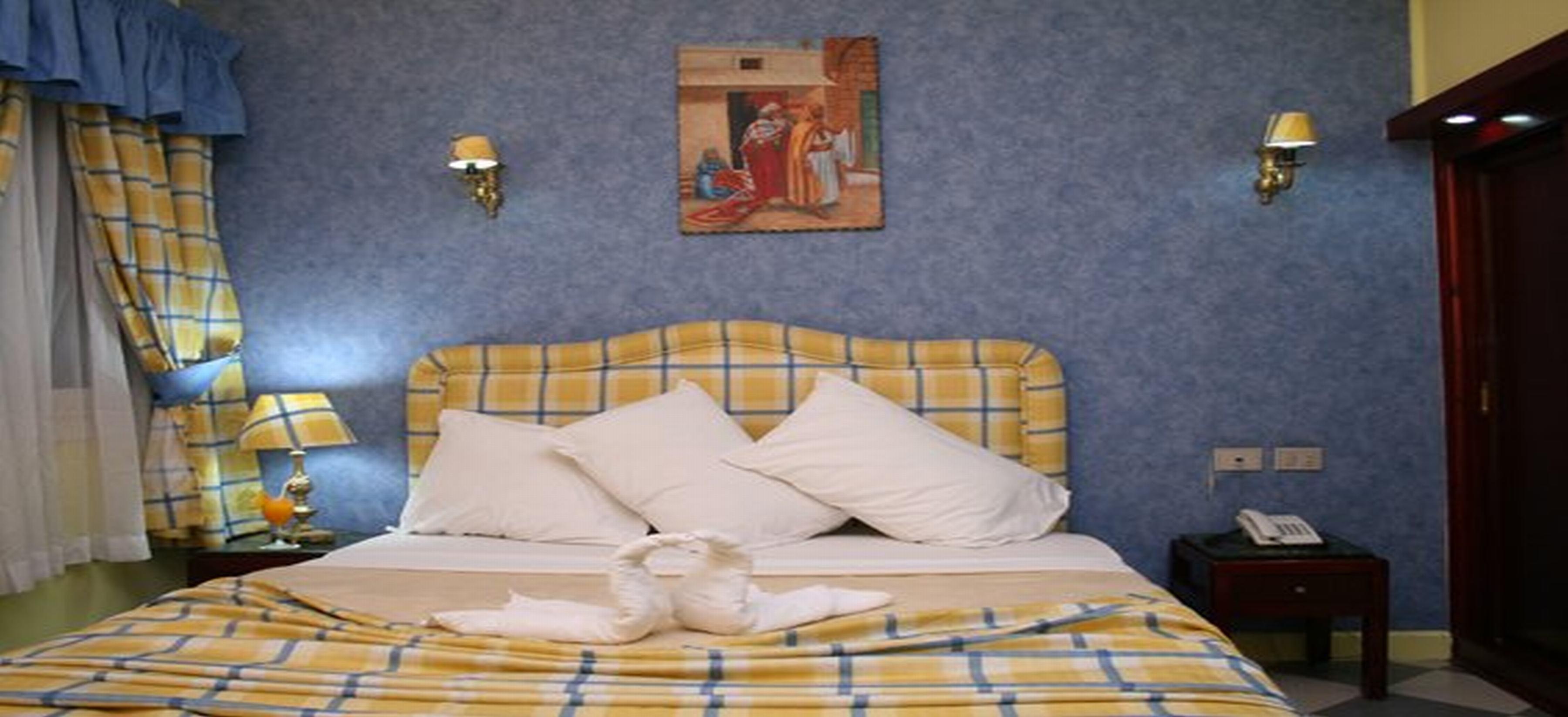 Holidays Express Hotel 3*