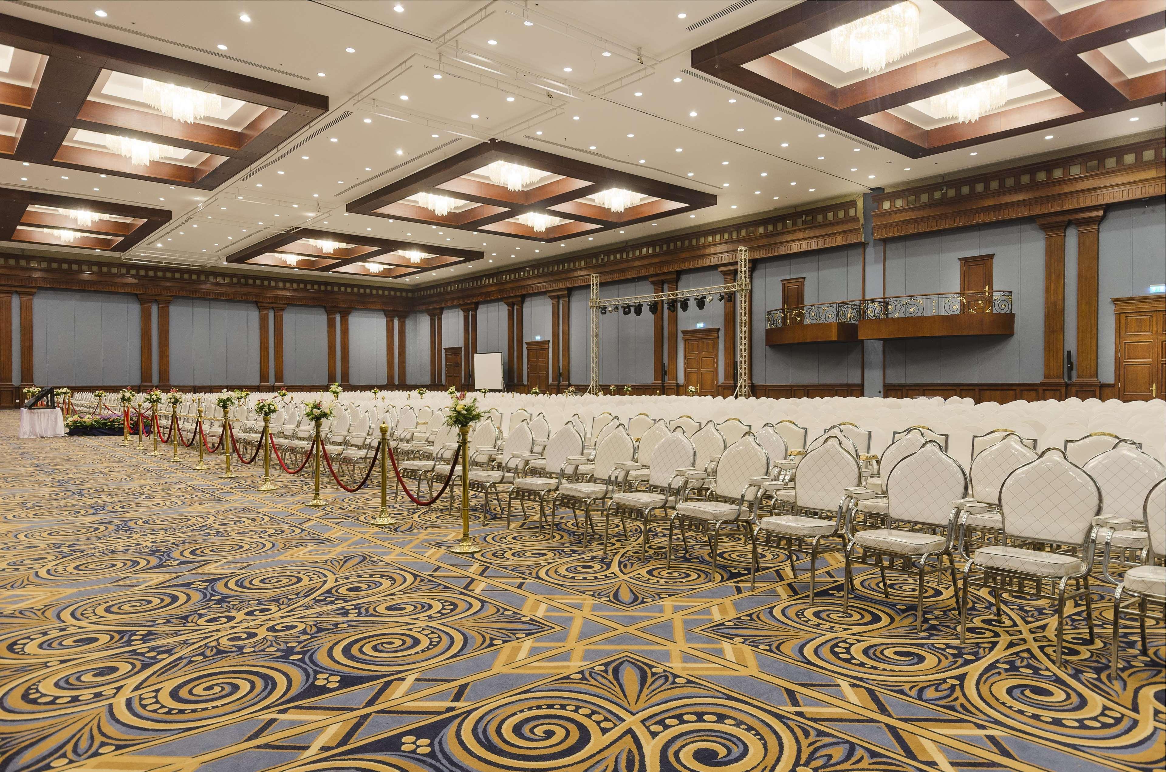 Complex Hilton Plaza Alexandria